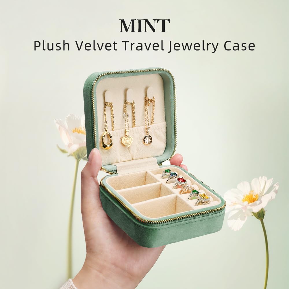 Travel Jewelry Case, Small Plush Velvet Jewelry Box for Women and Girls, Portable Jewelry holder organizer for Rings Earrings Necklaces Bracelets(Mint)