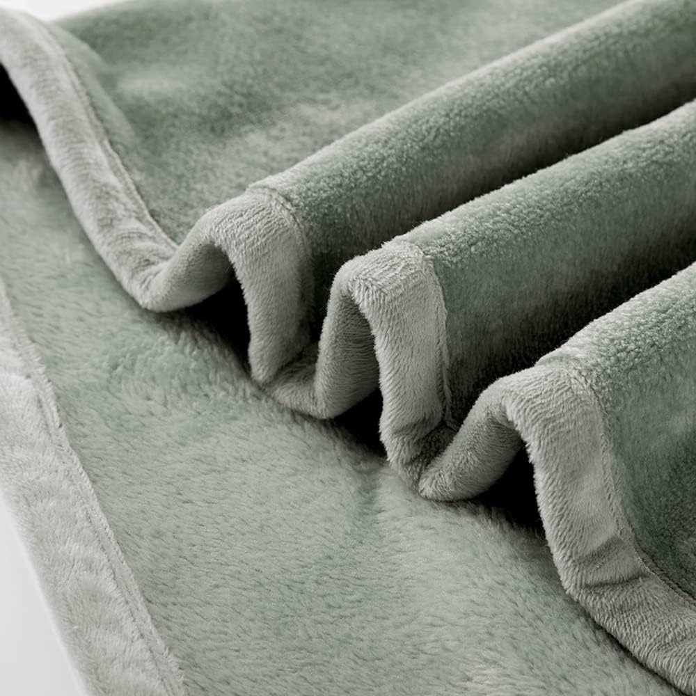 Surii Home Luxury Microfiber Flannel Blanket, Super Soft, Warm, Cozy, Fluffy, and Breathable, Perfect Throws for Bed, Couch, Sofa, for All Season Use. 350GSM Travel Size 50x60 Inches (Oliver Green)