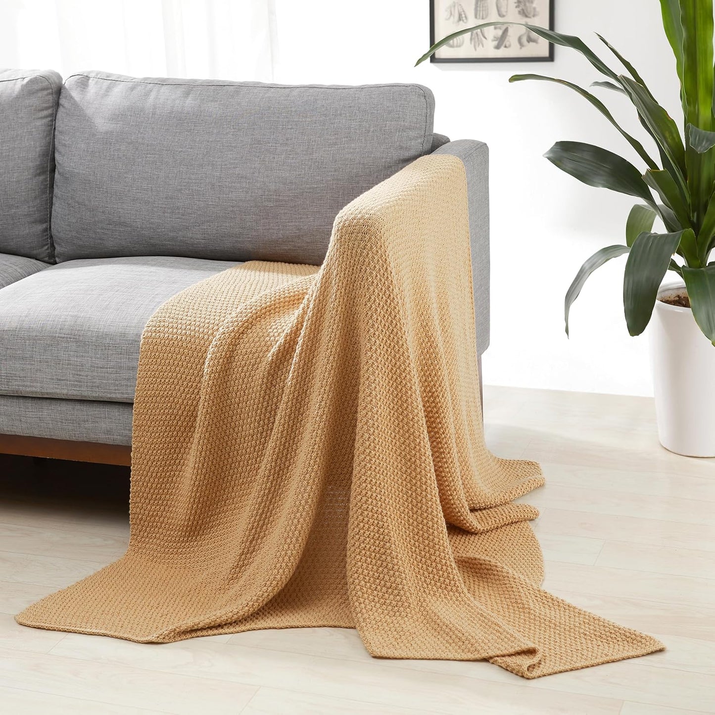 Amazon Basics Chunky Cable Knit Throw Blanket for Couch, Sofa, Bed, Lightweight Soft Cozy, Sand, 50"x 60"