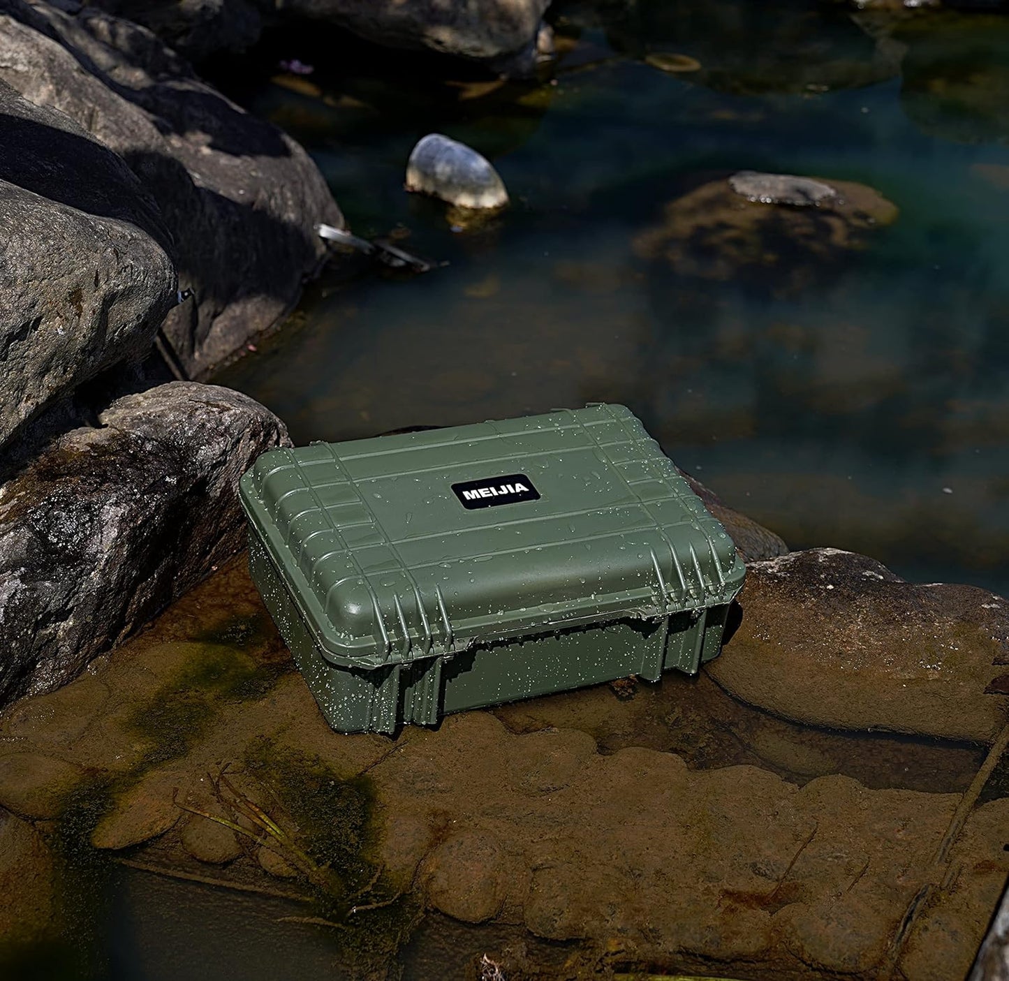 MEIJIA All Weather Portable IP67 Waterproof Protective Case, Hard Camera Case with customizable foam, Perfectly Protection of Camera, Drones,Pistols,Lens,Equipments,18.5 x14.06x6.93inches (Green)